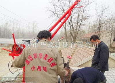 點擊查看詳細信息<br>標題：濰坊華友機械建筑小吊機 閱讀次數(shù)：5128