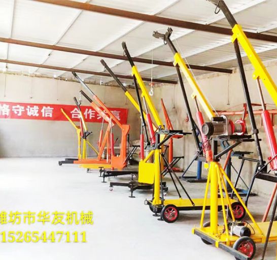 點擊查看詳細(xì)信息<br>標(biāo)題：裝車卸貨用小吊機 閱讀次數(shù)：2115